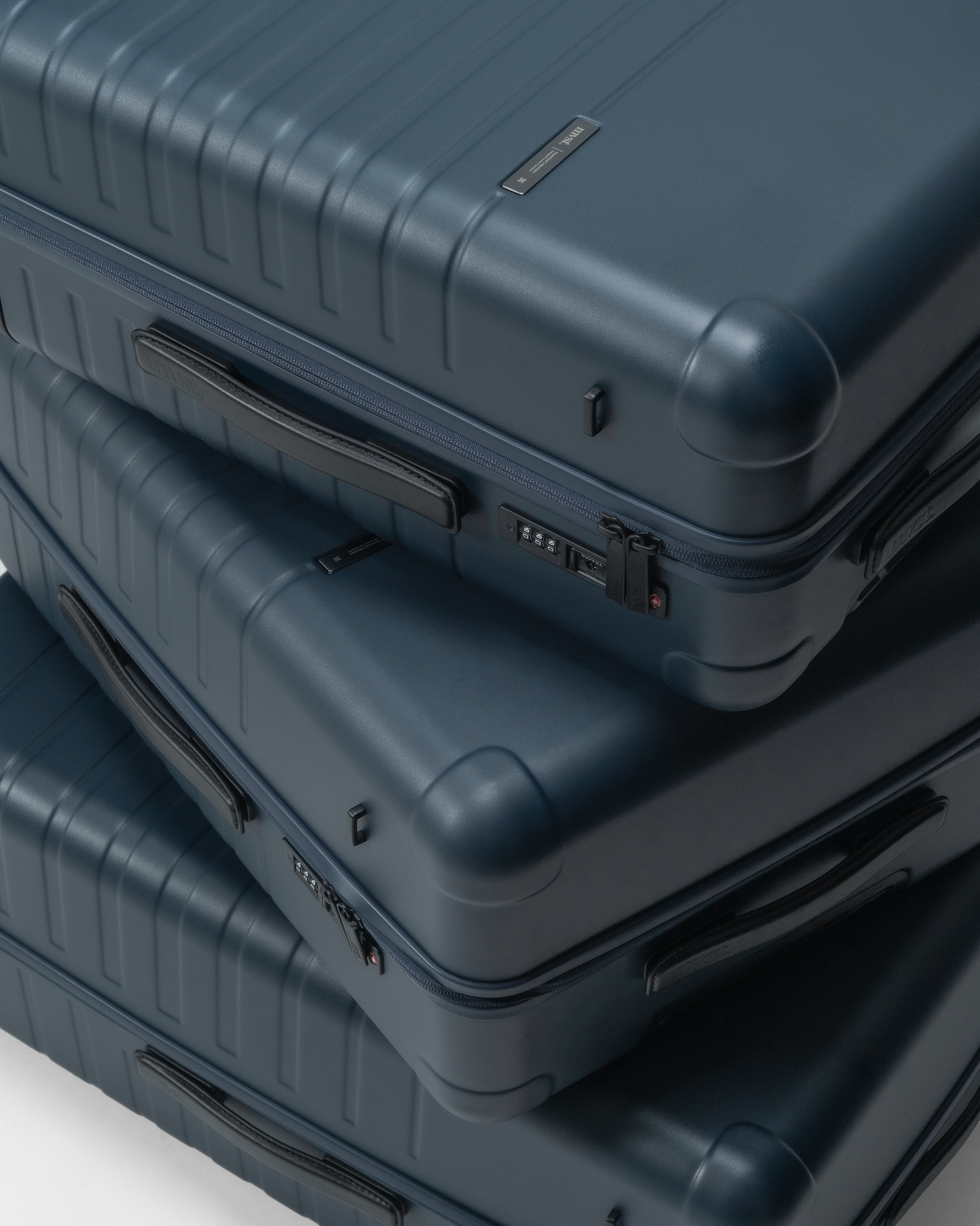 Essential Suitcase Navy Blue Carry-On