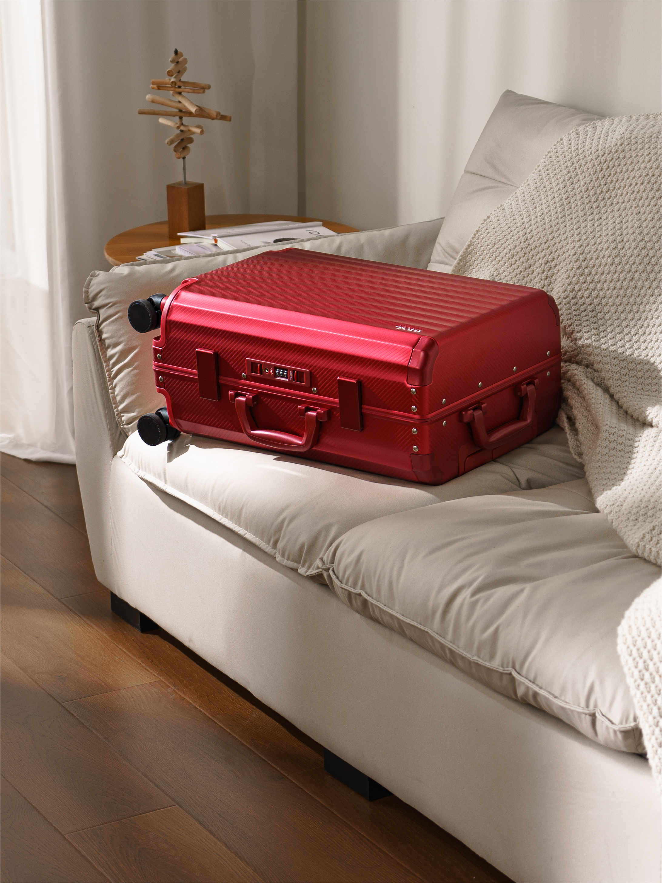 SPACE Aluminum Suitcase Red