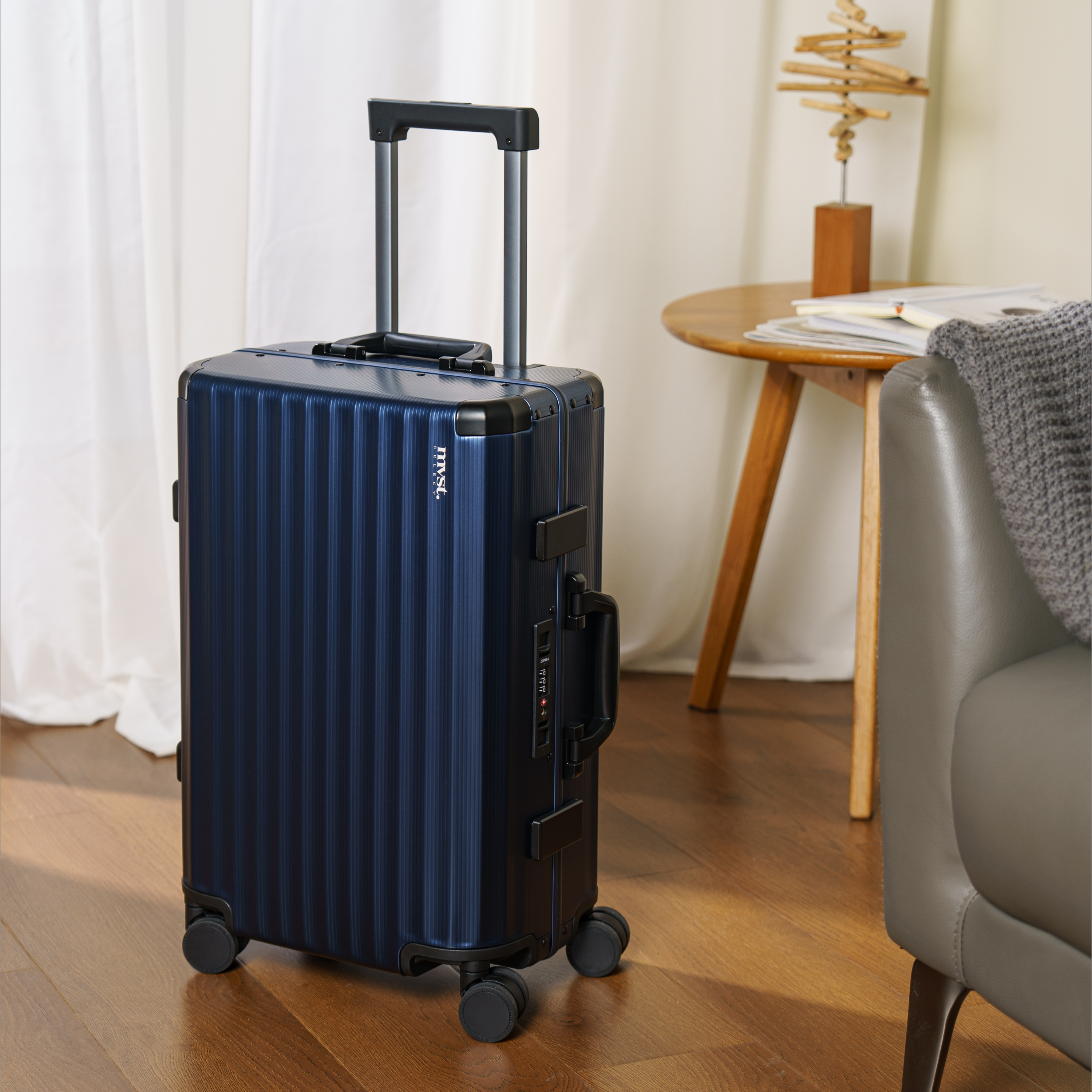 SPACE Aluminum Suitcase Navy MVST