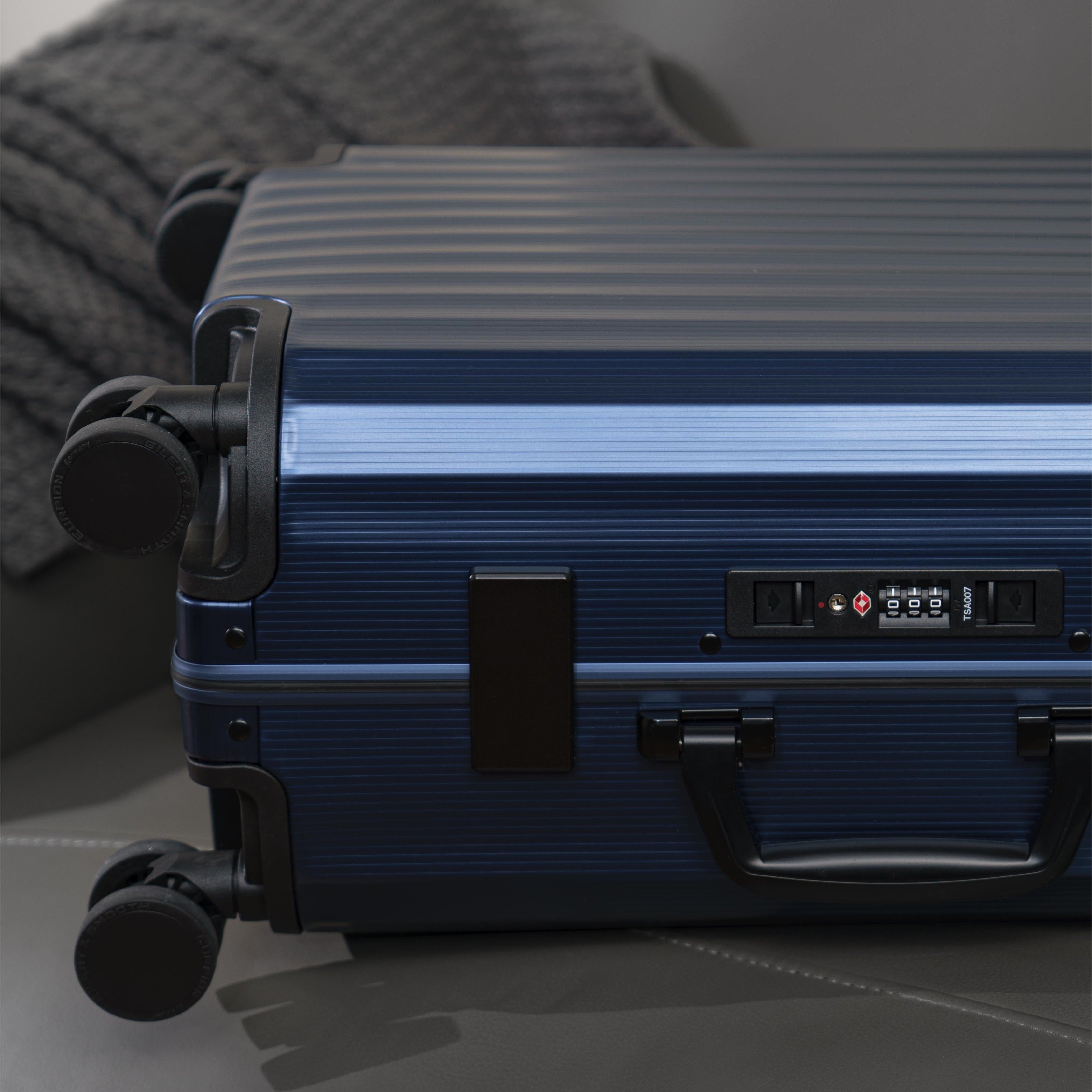 SPACE Aluminum Suitcase Navy MVST