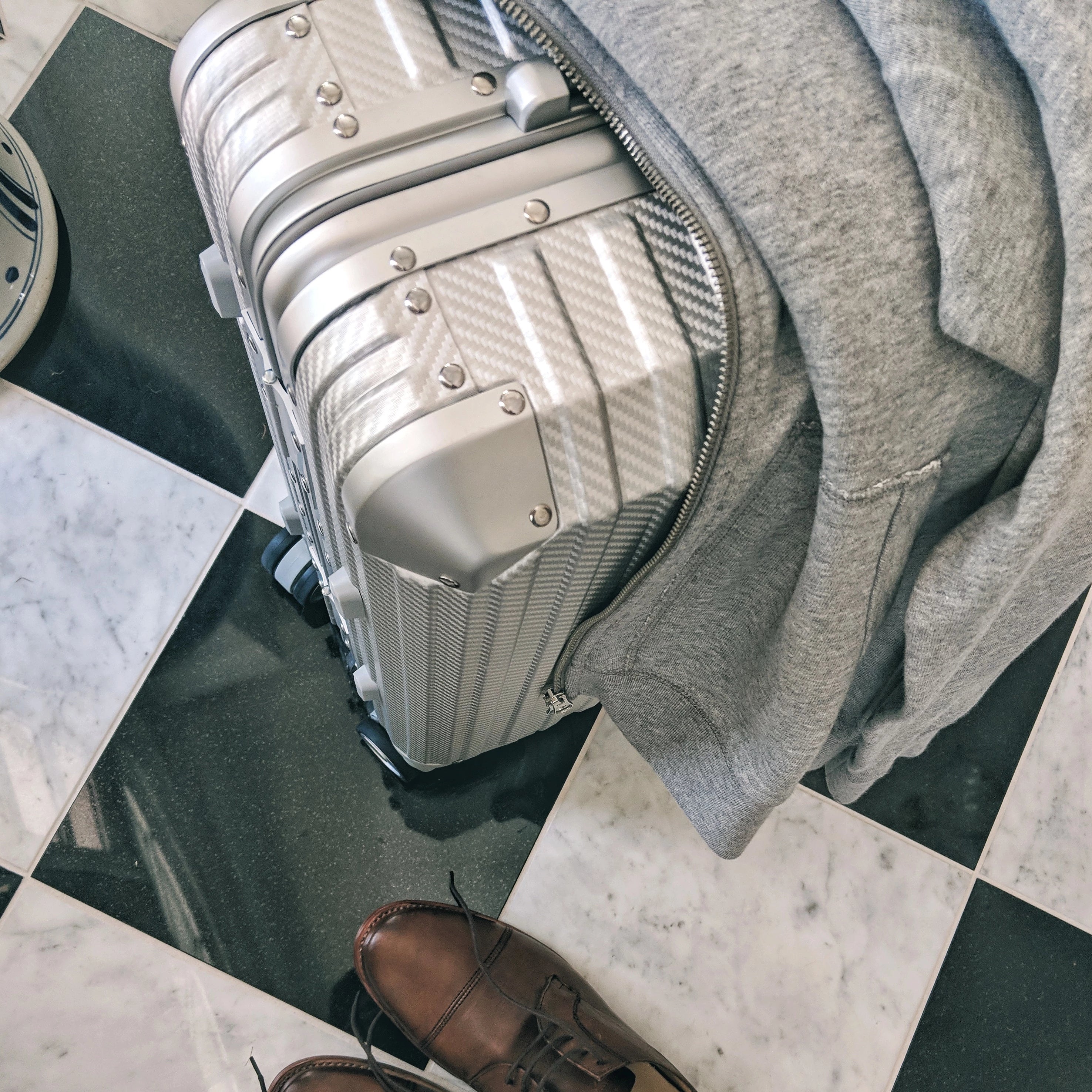 TREK Aluminum Suitcase Silver MVST