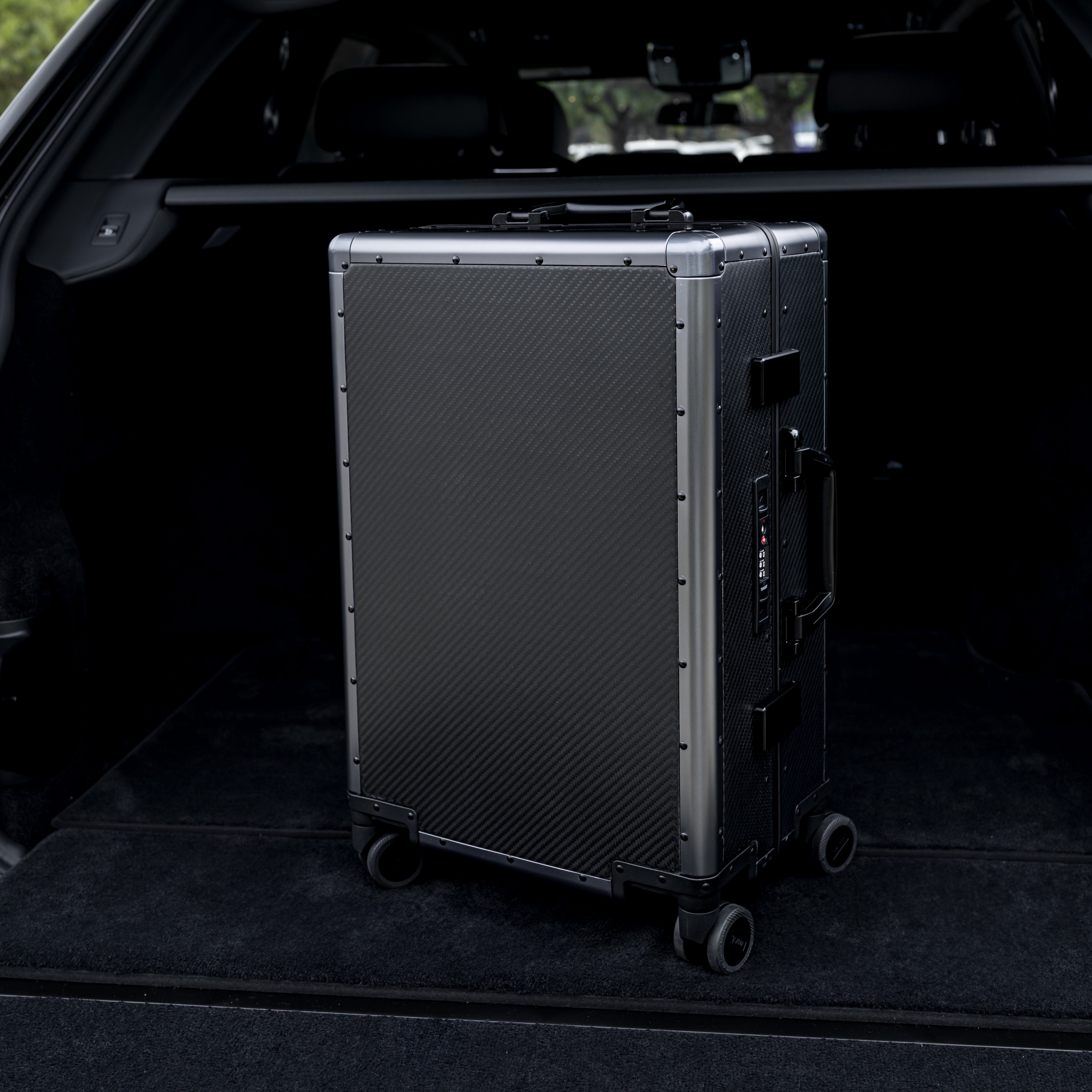 Valise en fibre de carbone Carbon X 2.0 Gunmetal