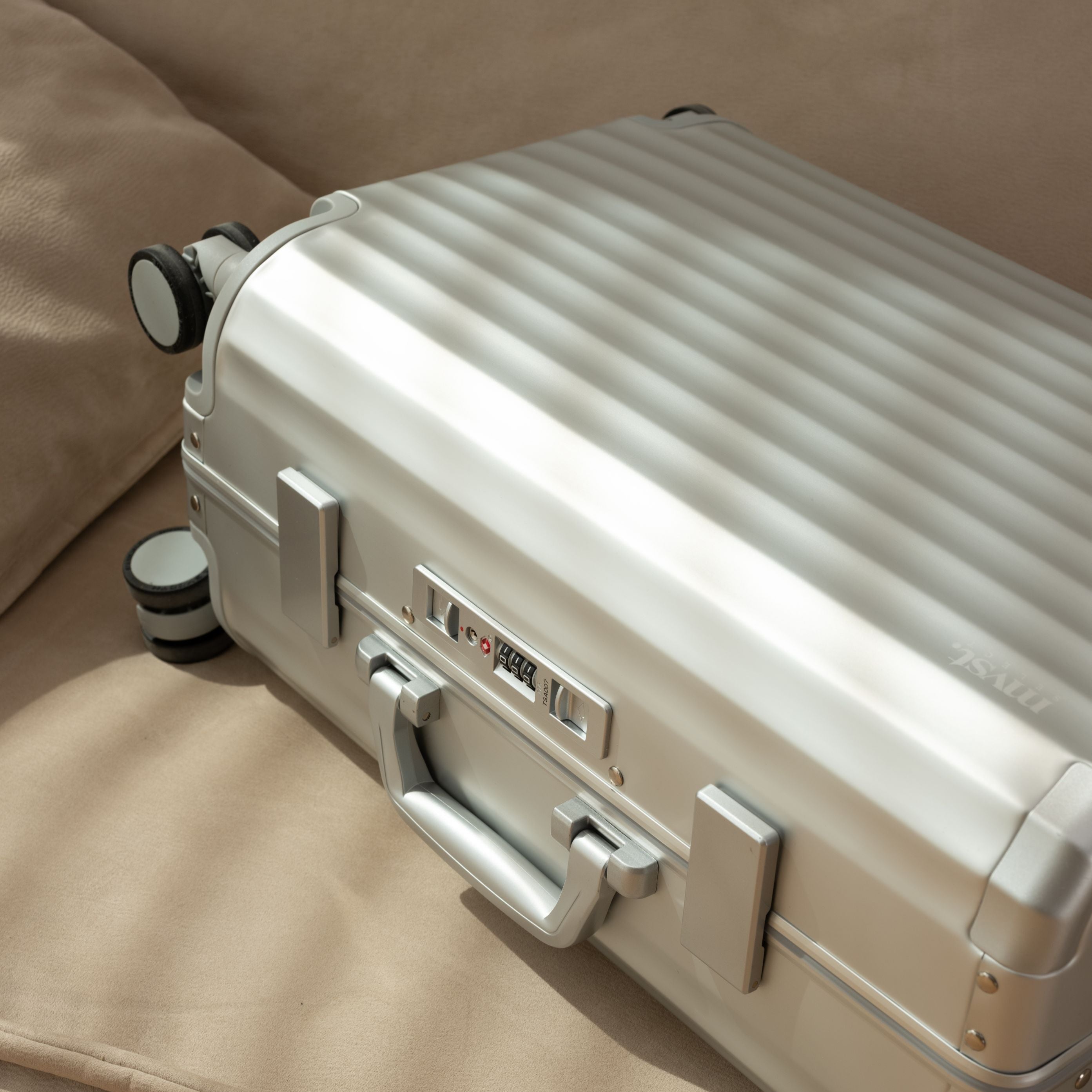 SPACE Aluminum Suitcase Silver MVST