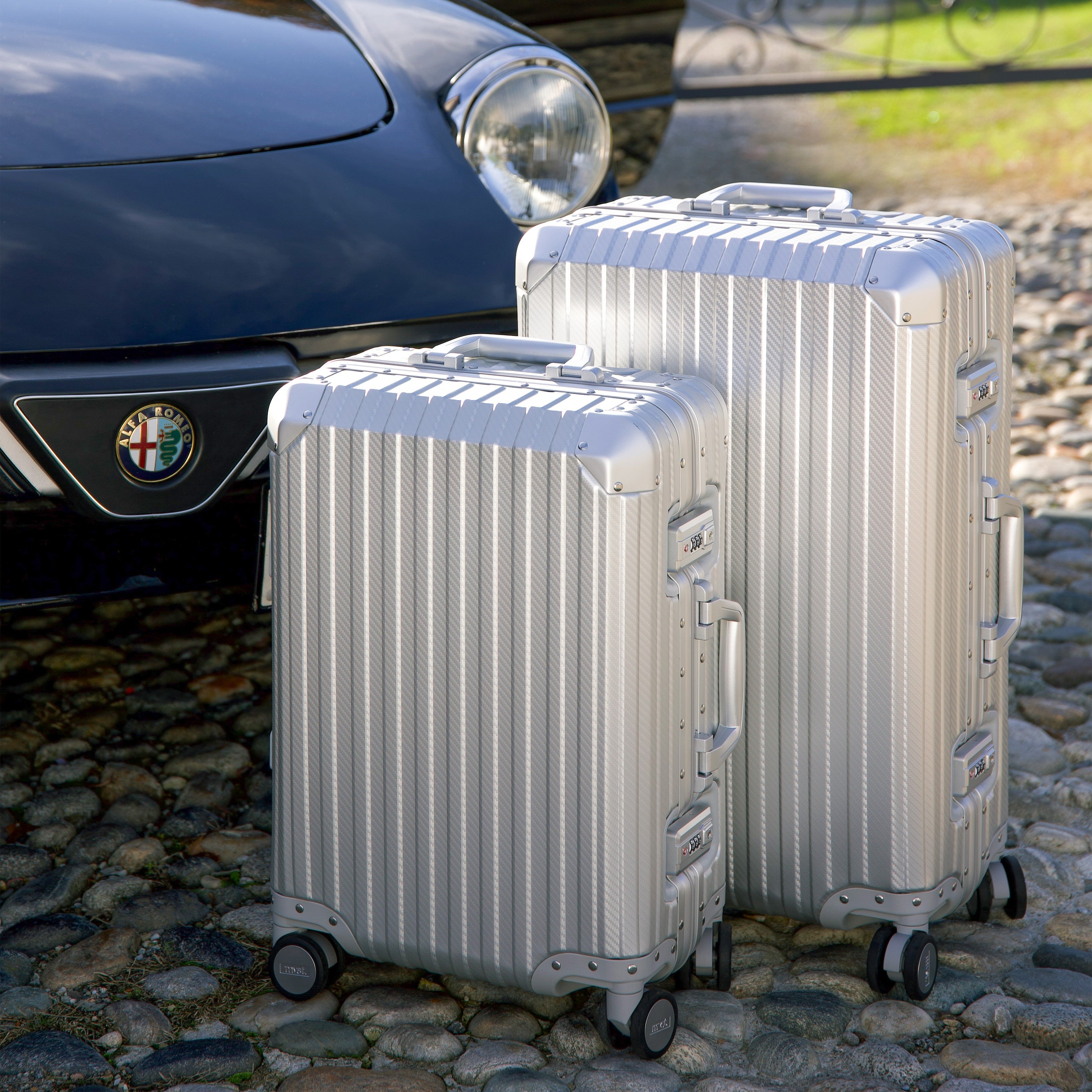 TREVA Aluminum Suitcase Silver