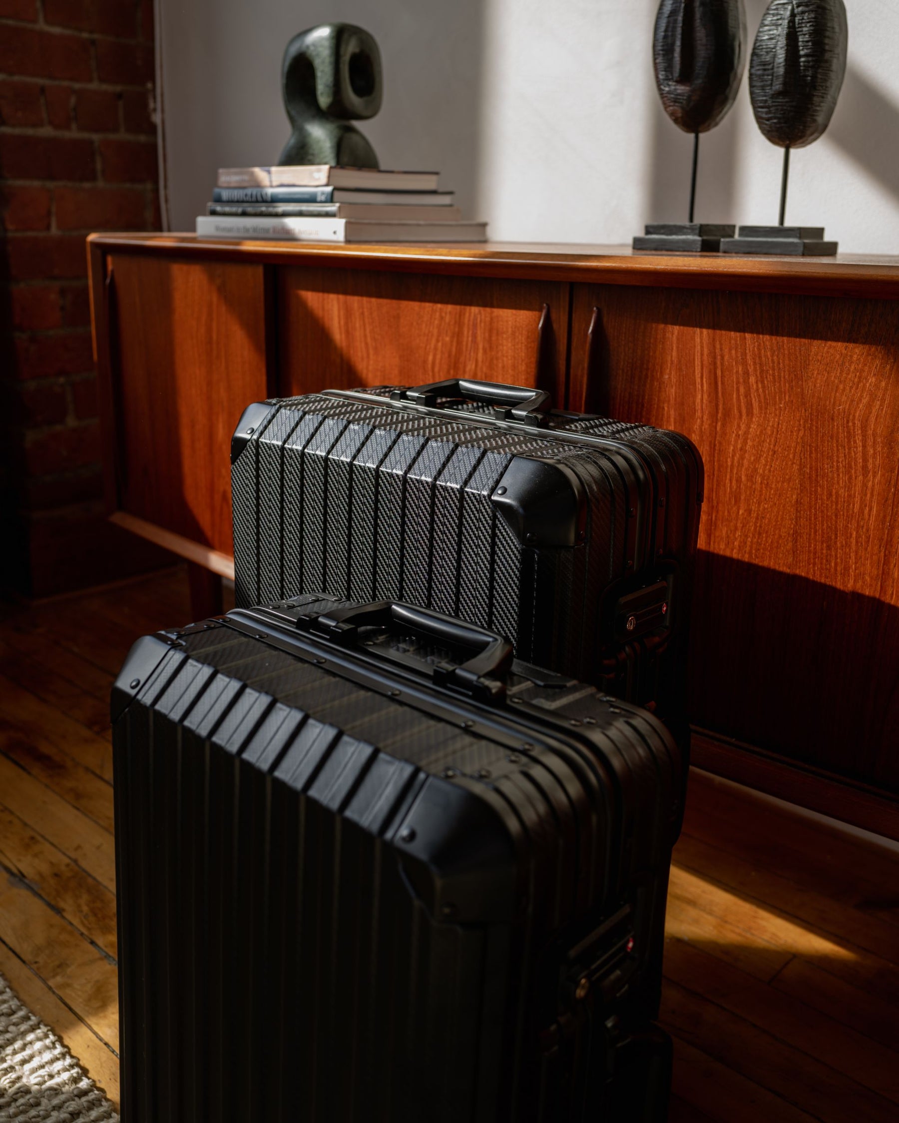 TREK Aluminum Suitcase Red | MVST