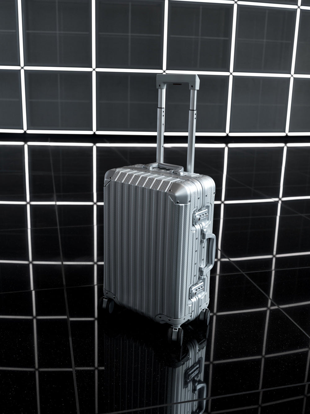 TREVA Aluminum Suitcase Gunmetal | MVST
