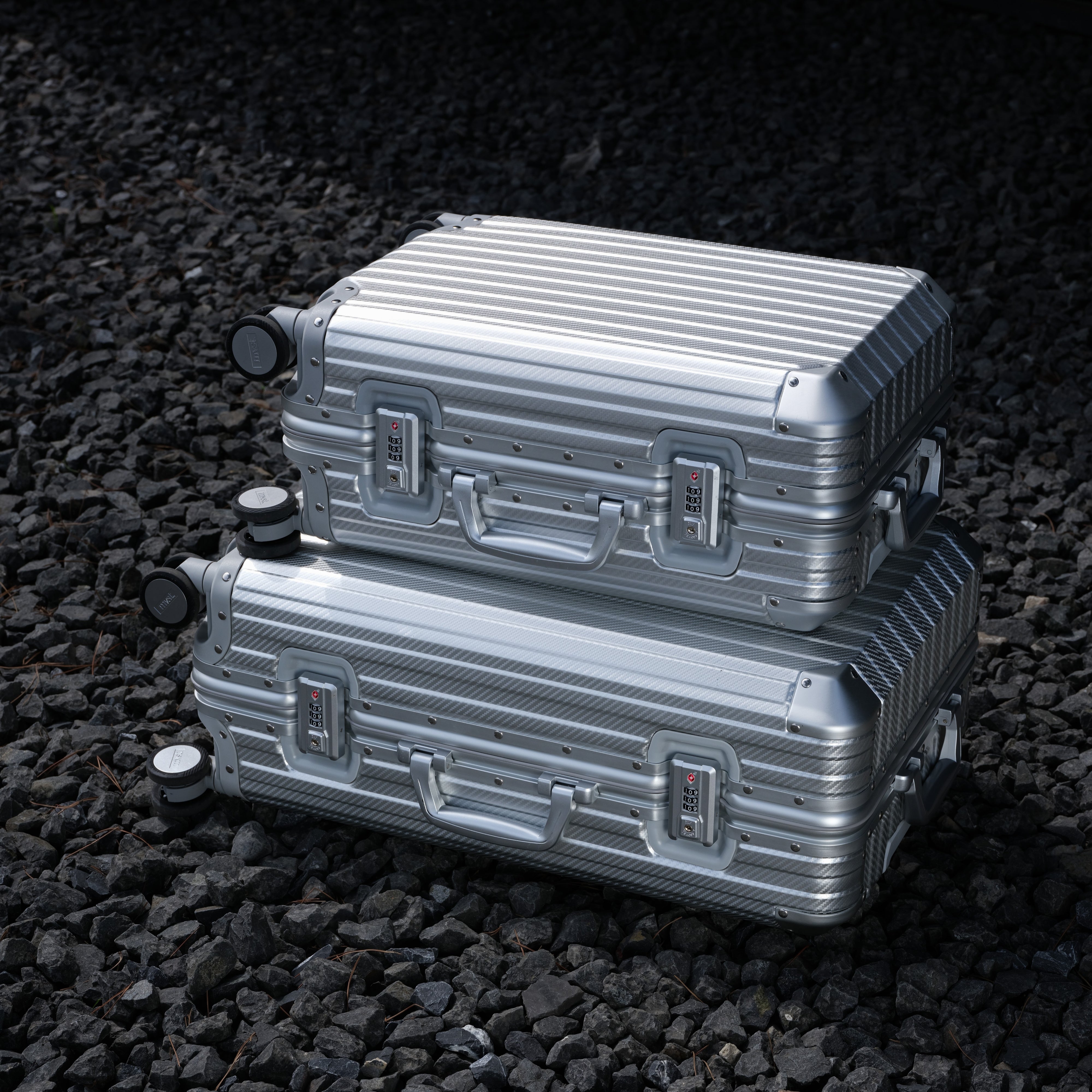 TREVA Valise Aluminium Argent