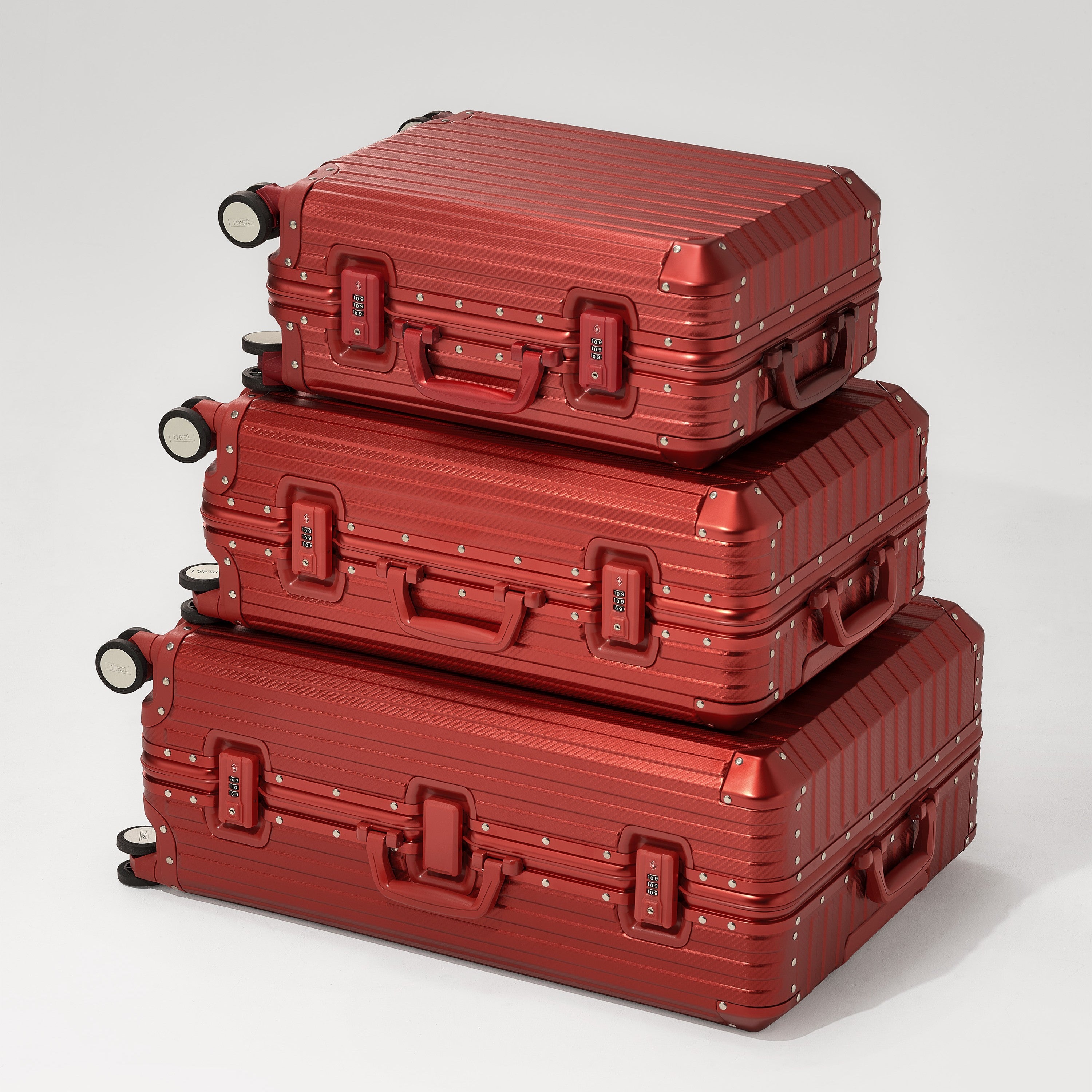 TREVA Aluminum Suitcase Red
